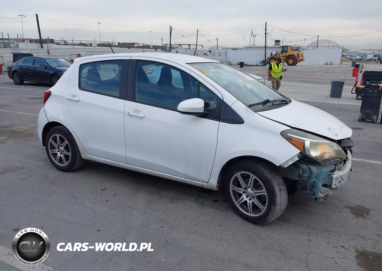 2015 Toyota Yaris L