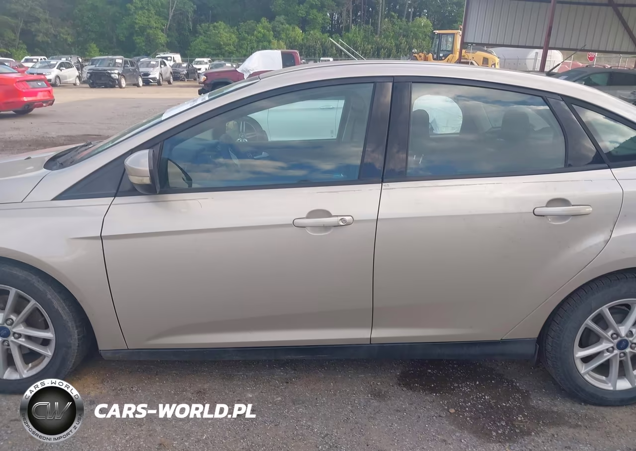 2017 Ford Focus Se VIN:1FADP3F28HL208361 - 14