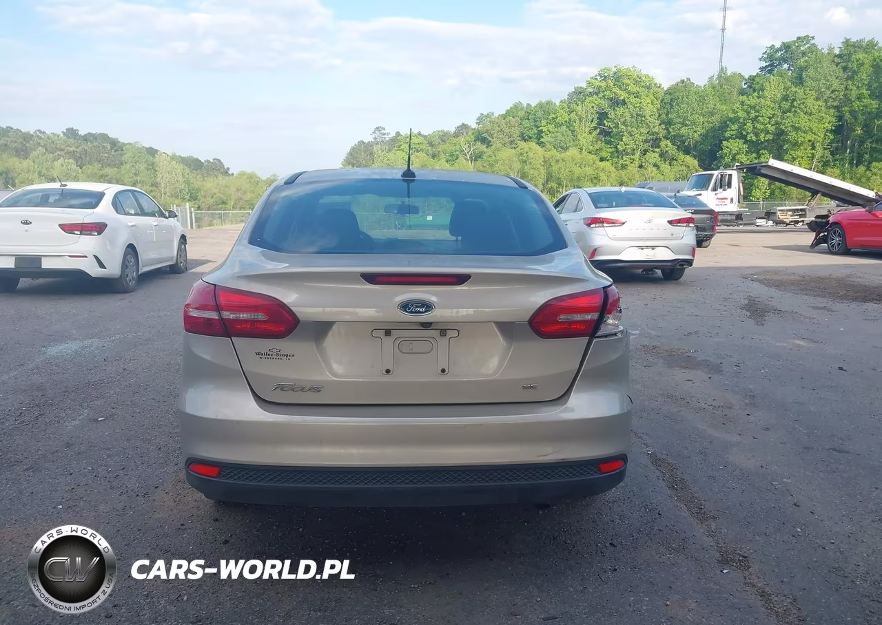 2017 Ford Focus Se VIN:1FADP3F28HL208361 - 16