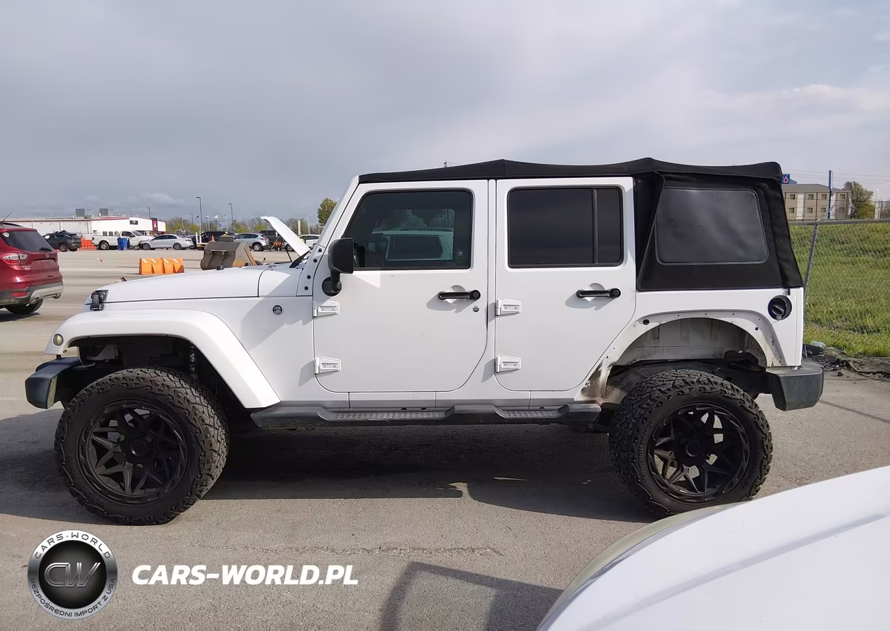 2016 Jeep Wrangler Unlimited Sahara VIN:1C4BJWEG6GL124491 - 15
