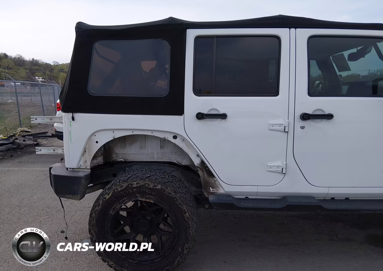 2016 Jeep Wrangler Unlimited Sahara VIN:1C4BJWEG6GL124491 - 20