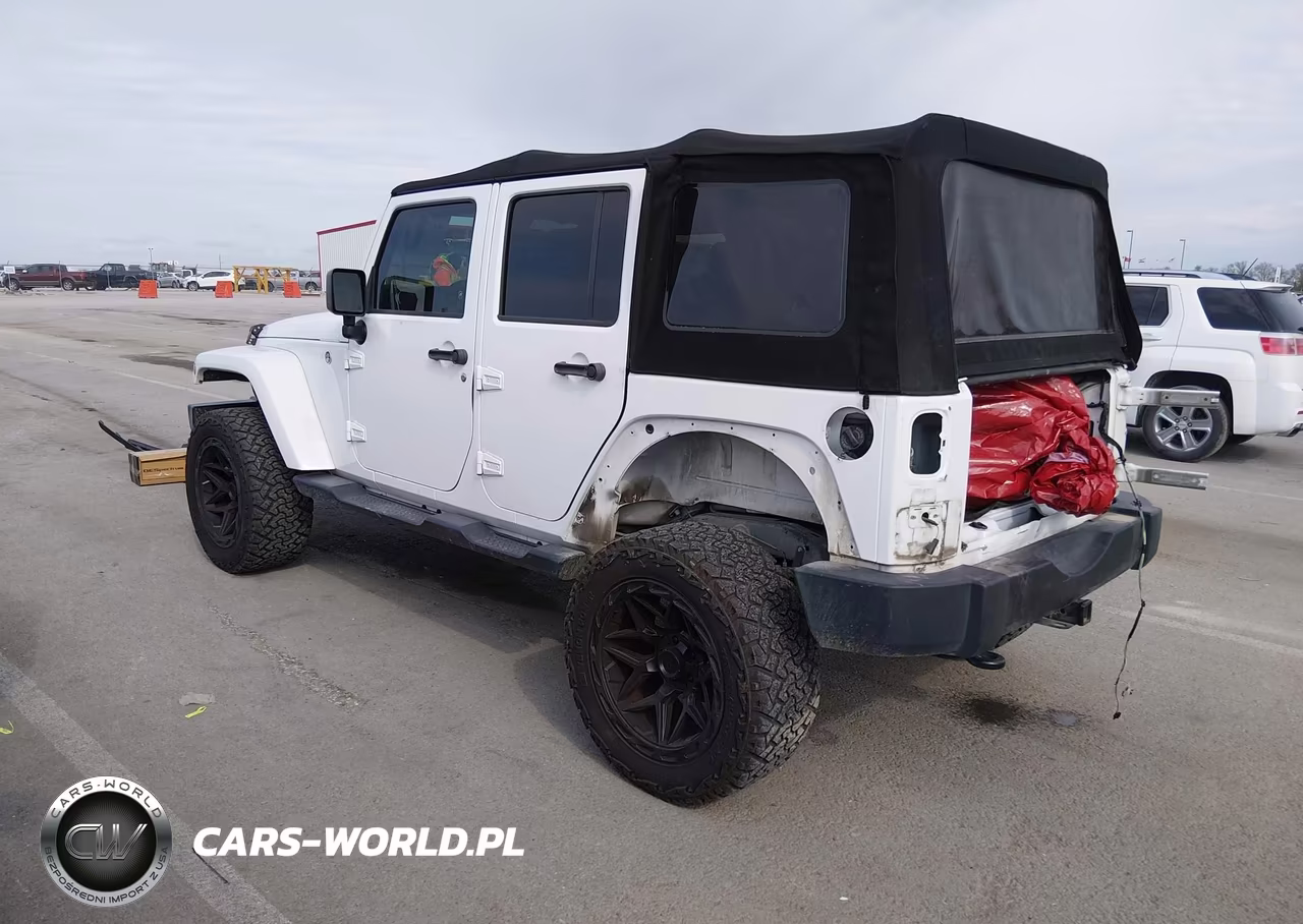 2016 Jeep Wrangler Unlimited Sahara VIN:1C4BJWEG6GL124491 - 3