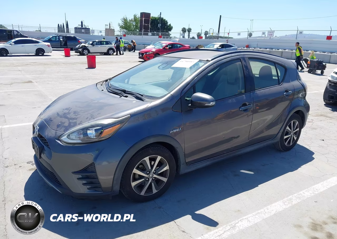 2018 Toyota Prius C One VIN:JTDKDTB3XJ1619173 - 2