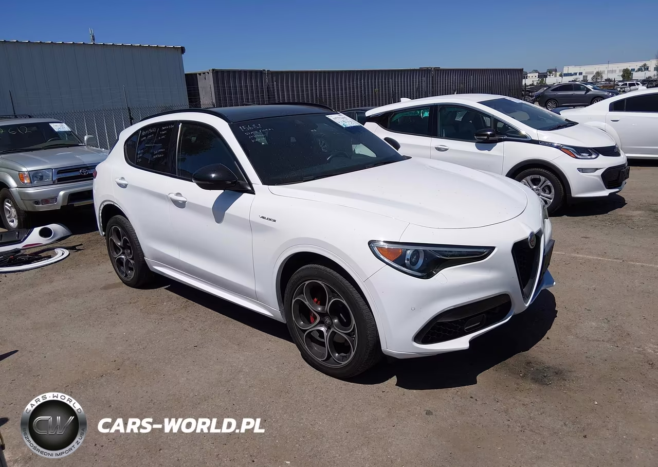 2023 Alfa Romeo Stelvio Veloce Awd