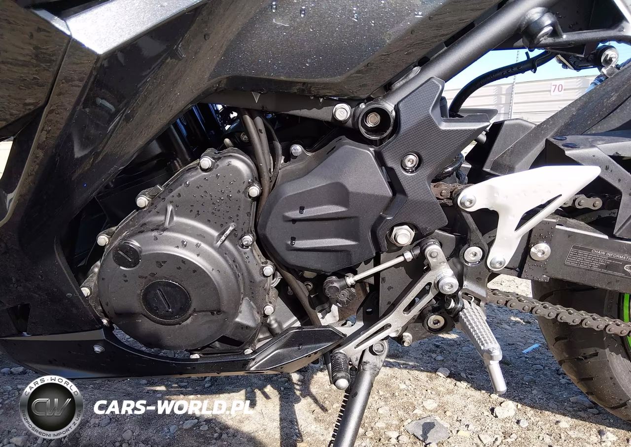 2022 Kawasaki Ex400 VIN:JKAEXKH18NDAF4410 - 9