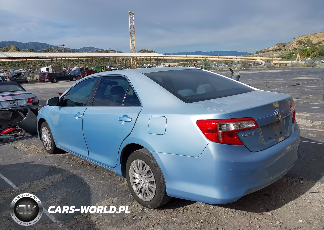 2012 Toyota Camry Le VIN:4T1BF1FK5CU572955 - 3
