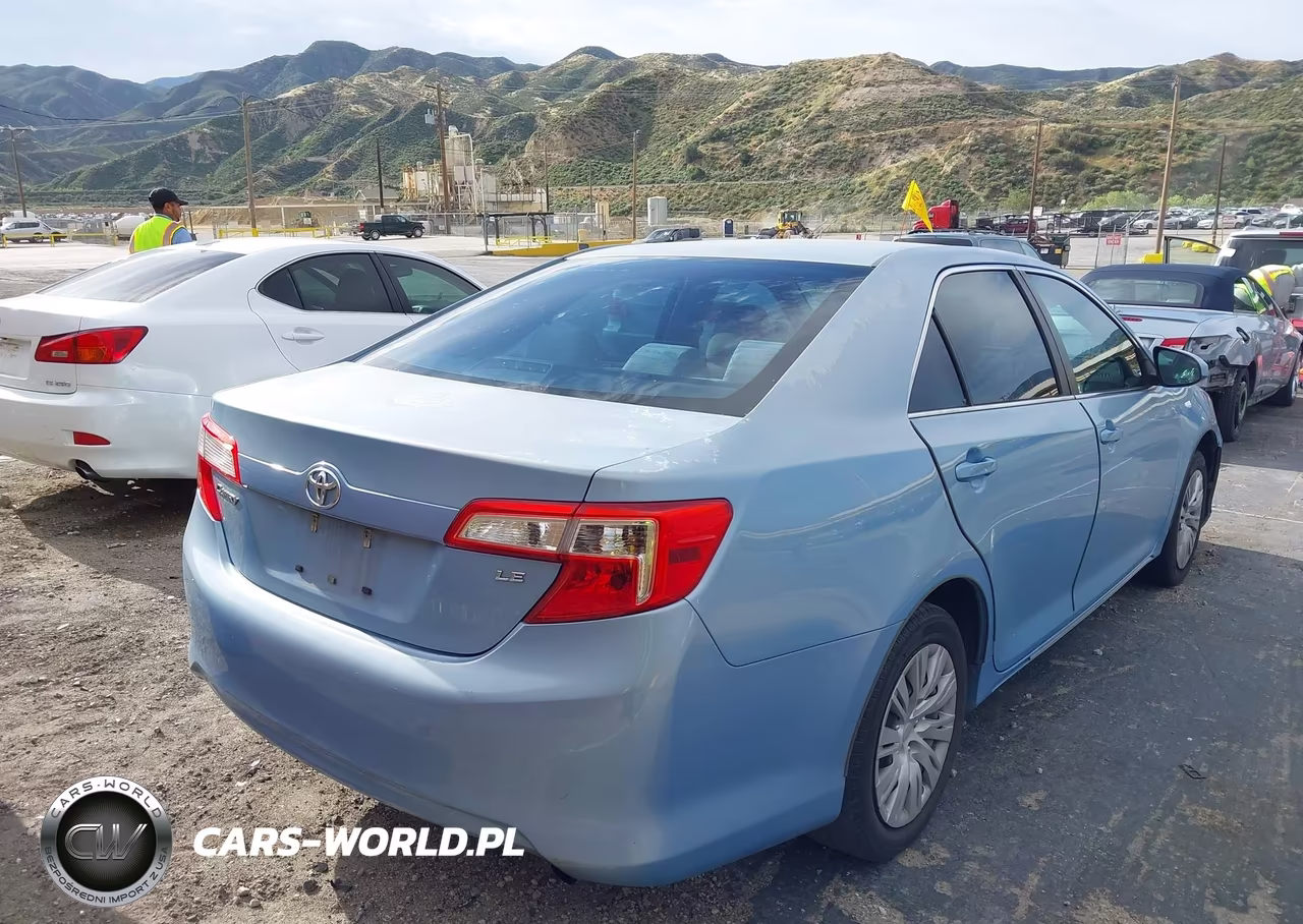 2012 Toyota Camry Le VIN:4T1BF1FK5CU572955 - 4