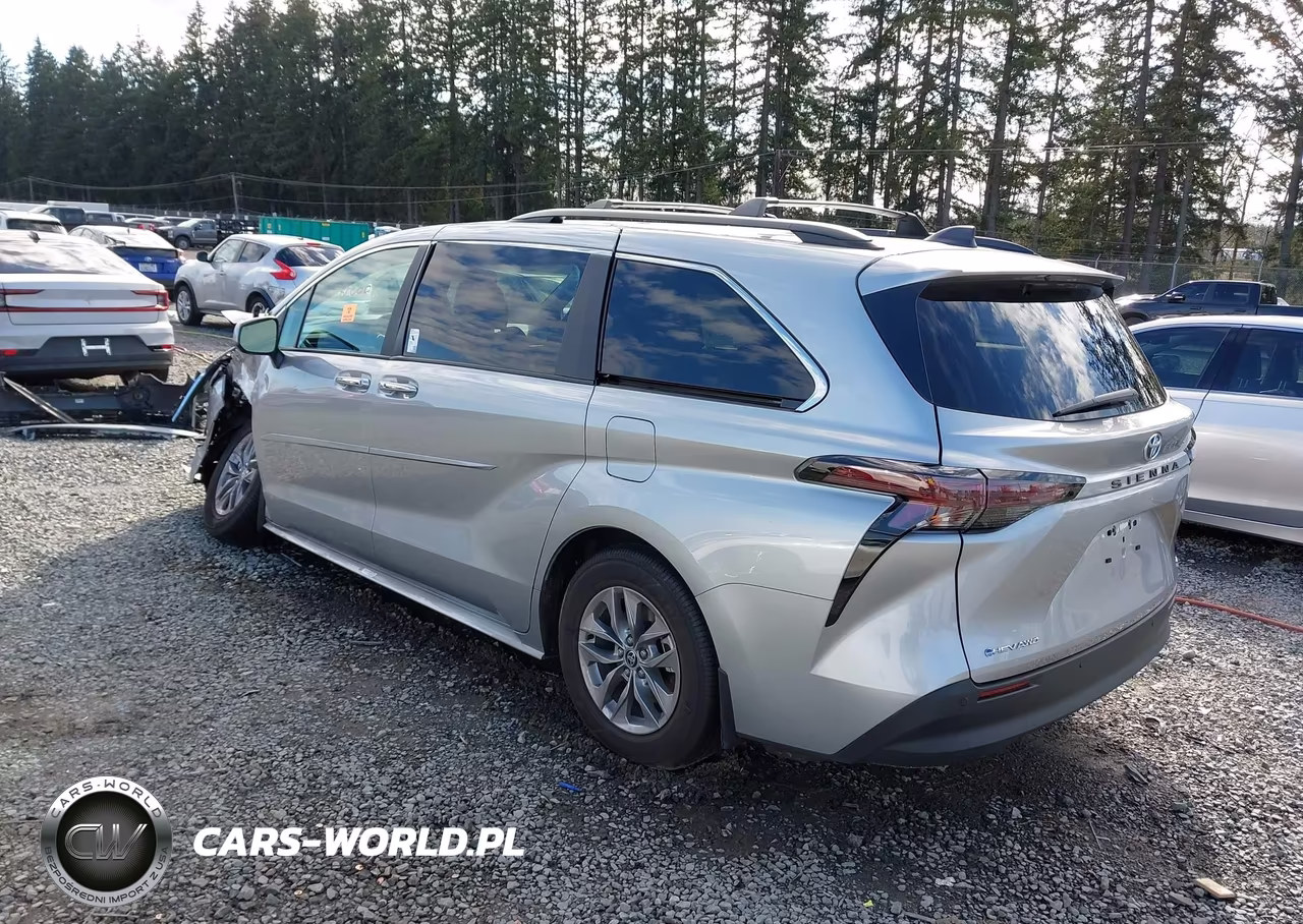 2025 Toyota Sienna Xle VIN:5TDJSKFC2SS195868 - 3