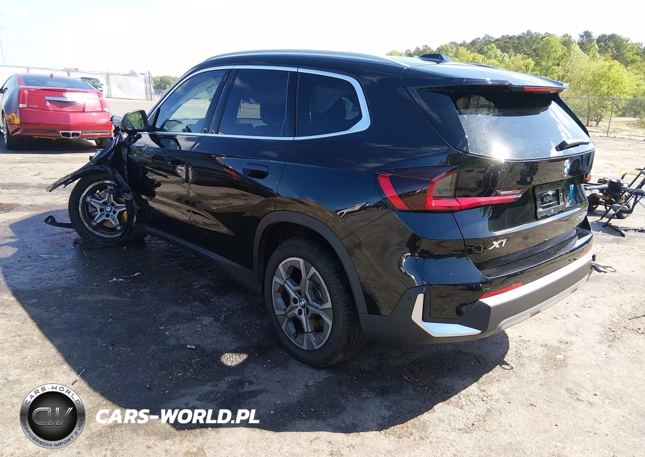 2023 BMW X1 xDrive28I VIN:WBX73EF0XP5Y13632 - 3