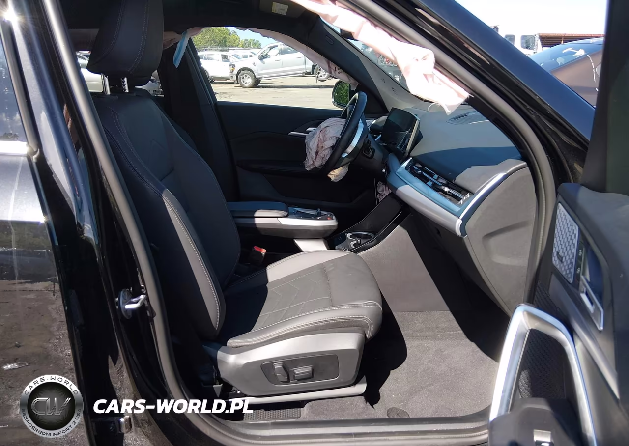 2023 BMW X1 xDrive28I VIN:WBX73EF0XP5Y13632 - 5