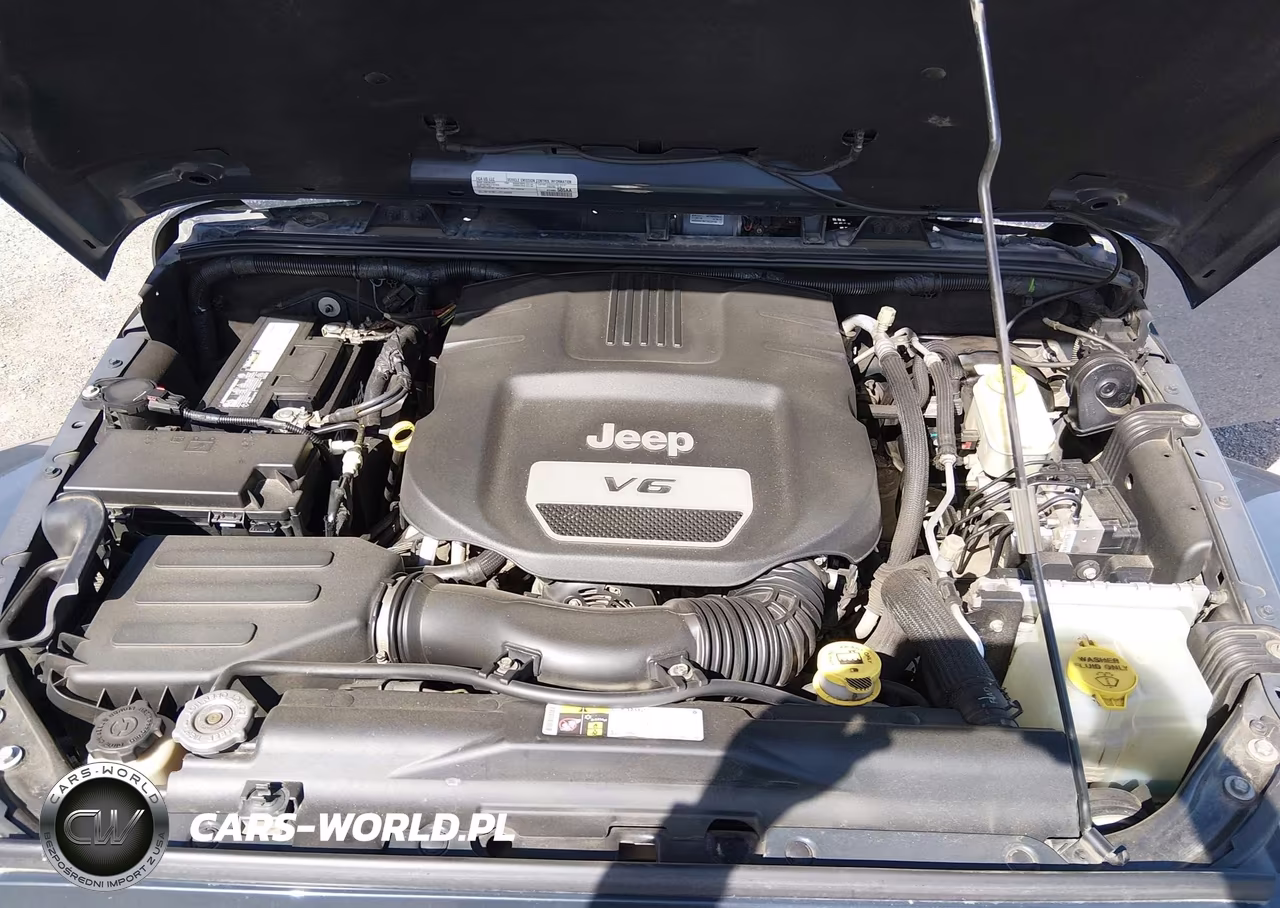 2016 Jeep Wrangler Unlimited Sahara VIN:1C4BJWEG3GL239615 - 10