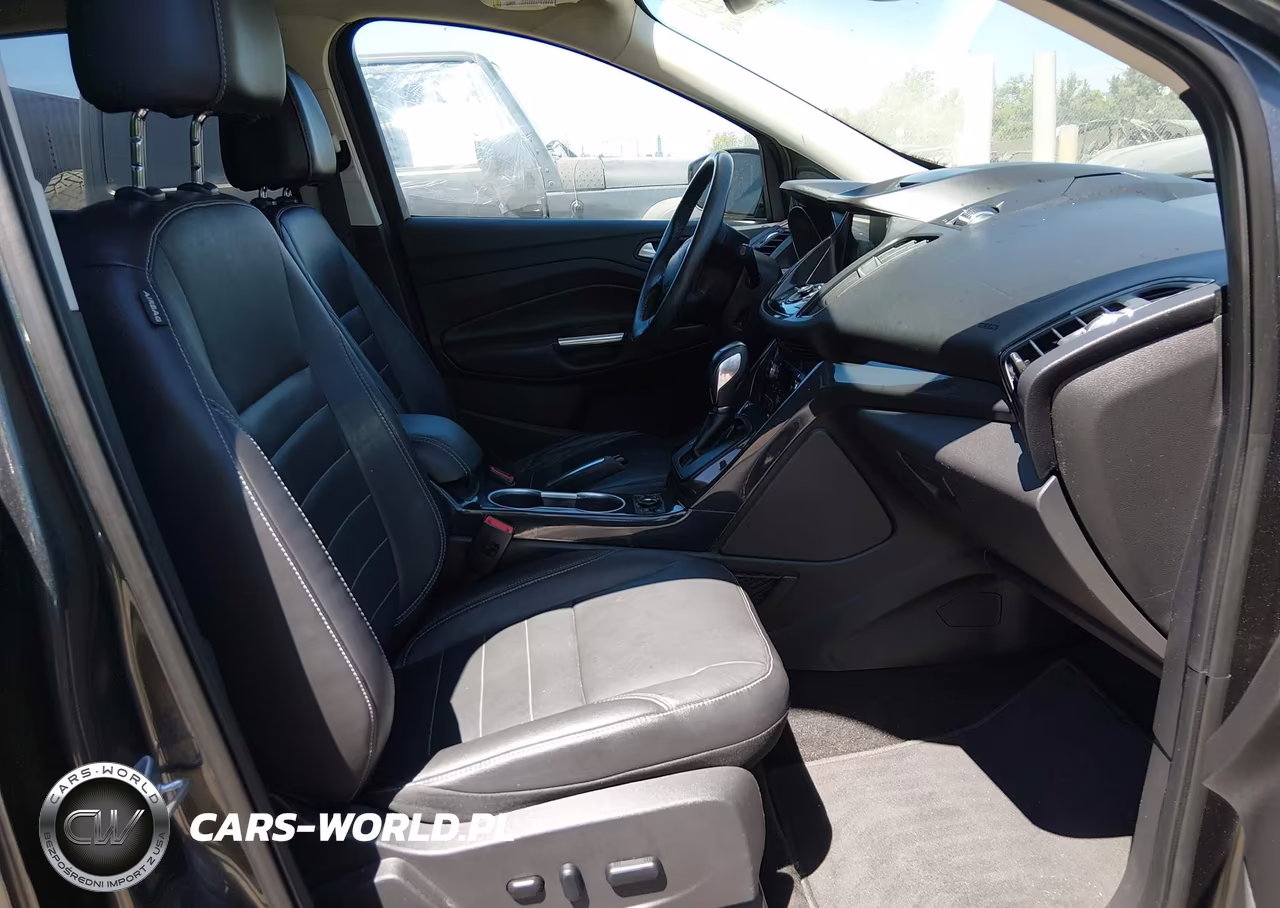 2016 Ford Escape Titanium VIN:1FMCU9JX0GUC72497 - 5
