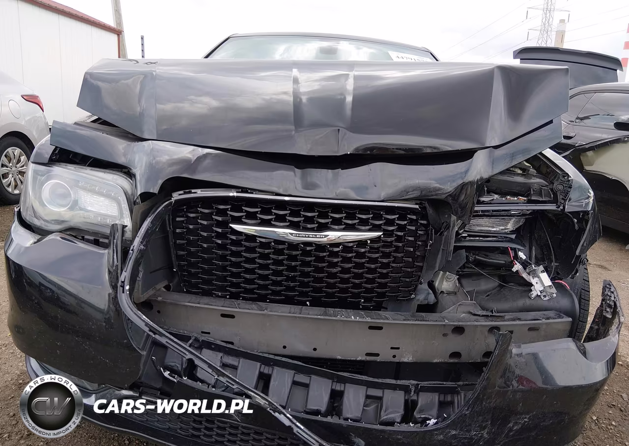 2015 Chrysler 300 300S VIN:2C3CCAGGXFH808717 - 12