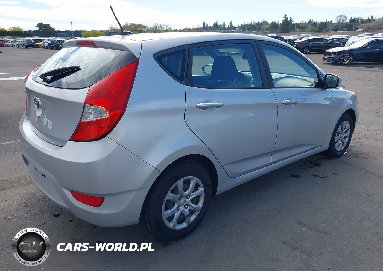 2017 Hyundai Accent Se VIN:KMHCT5AE6HU299750 - 4