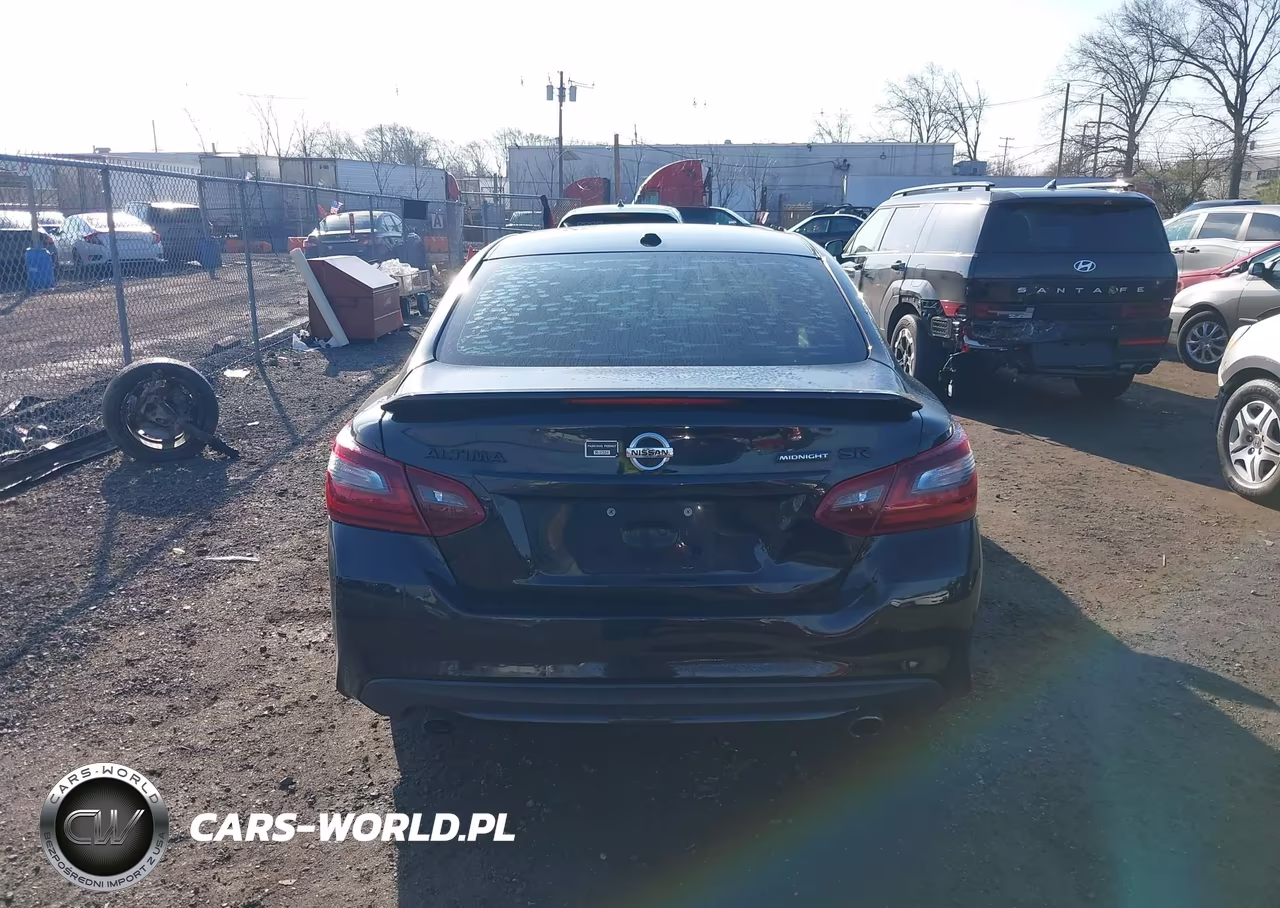 2018 Nissan Altima 2.5 Sr VIN:1N4AL3AP8JC257258 - 16