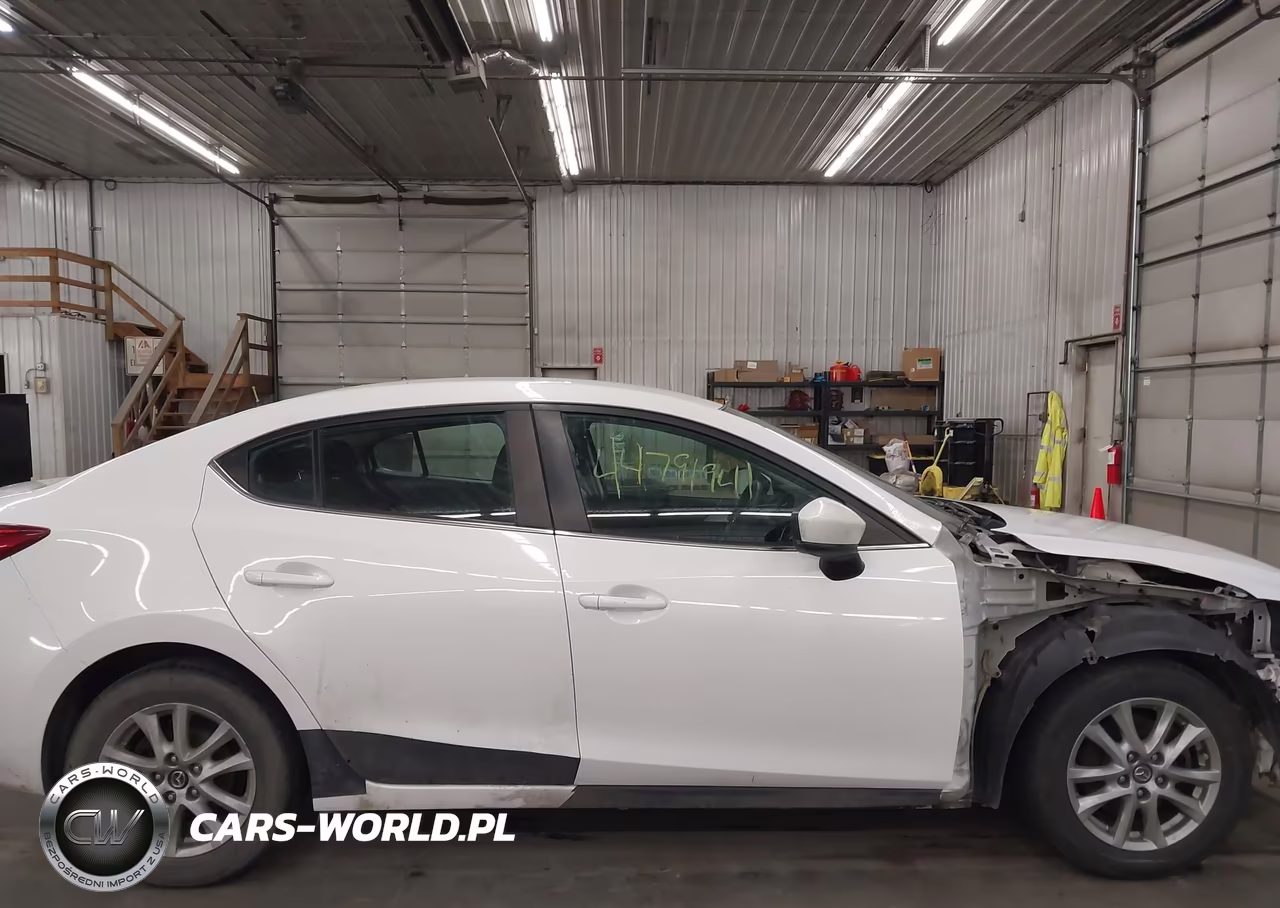 2018 Mazda Mazda3 Sport VIN:3MZBN1U7XJM159997 - 14