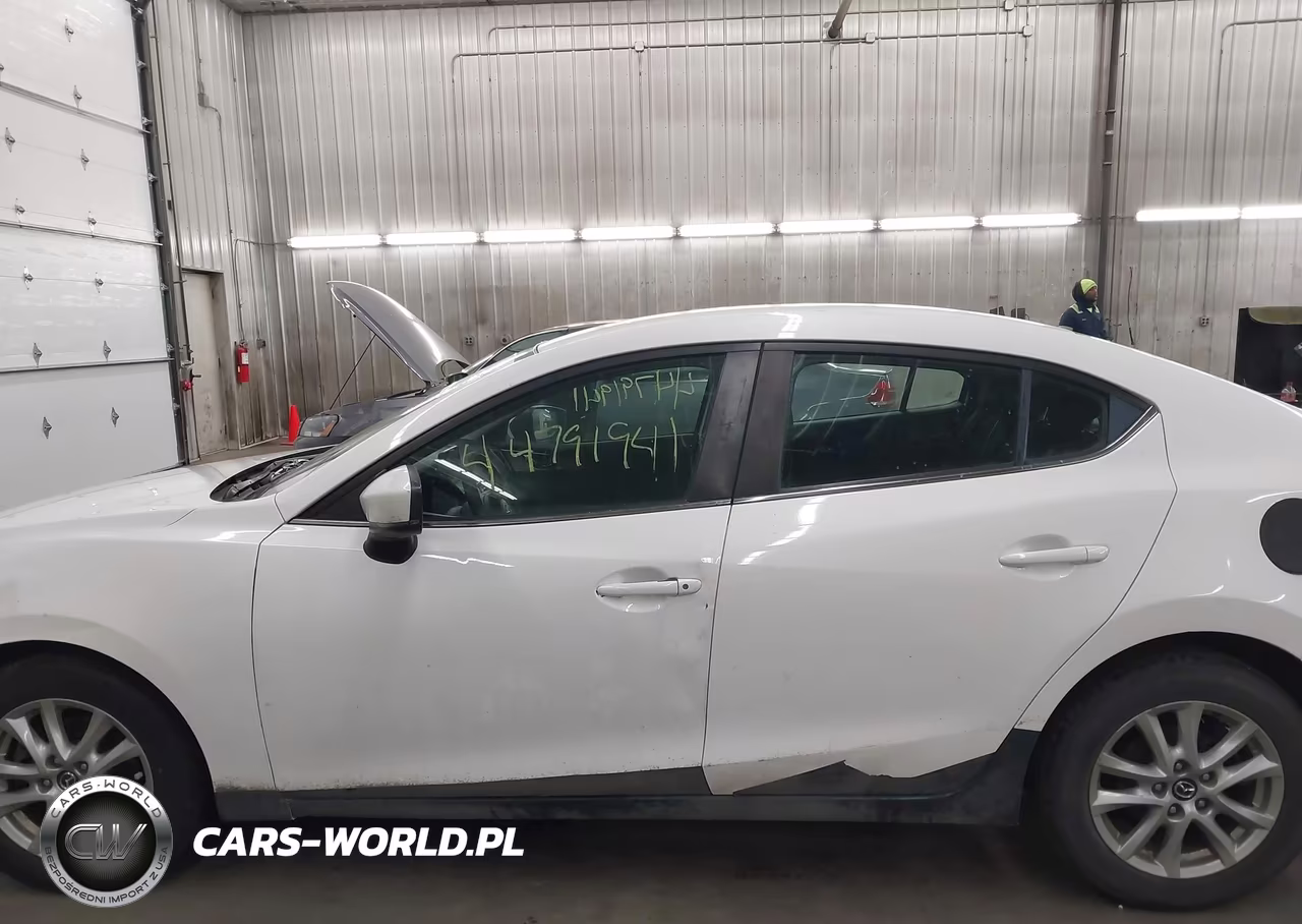 2018 Mazda Mazda3 Sport VIN:3MZBN1U7XJM159997 - 15