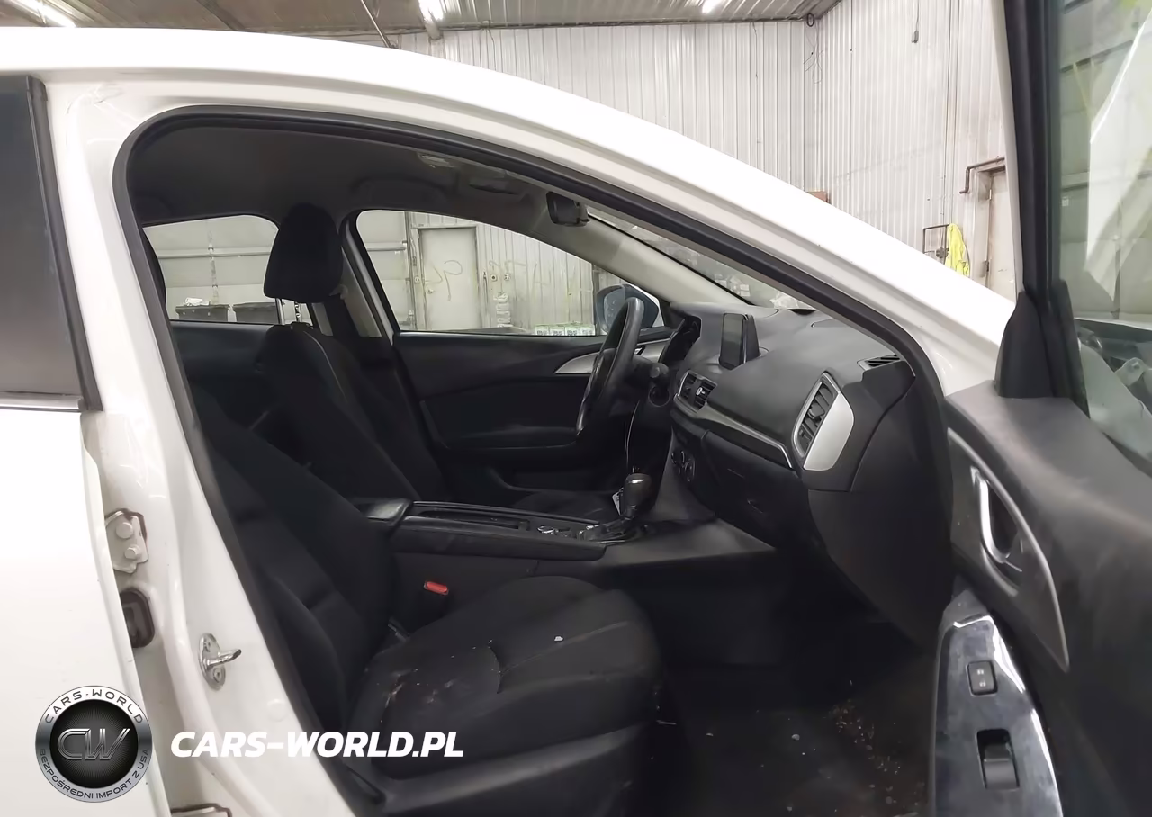 2018 Mazda Mazda3 Sport VIN:3MZBN1U7XJM159997 - 5