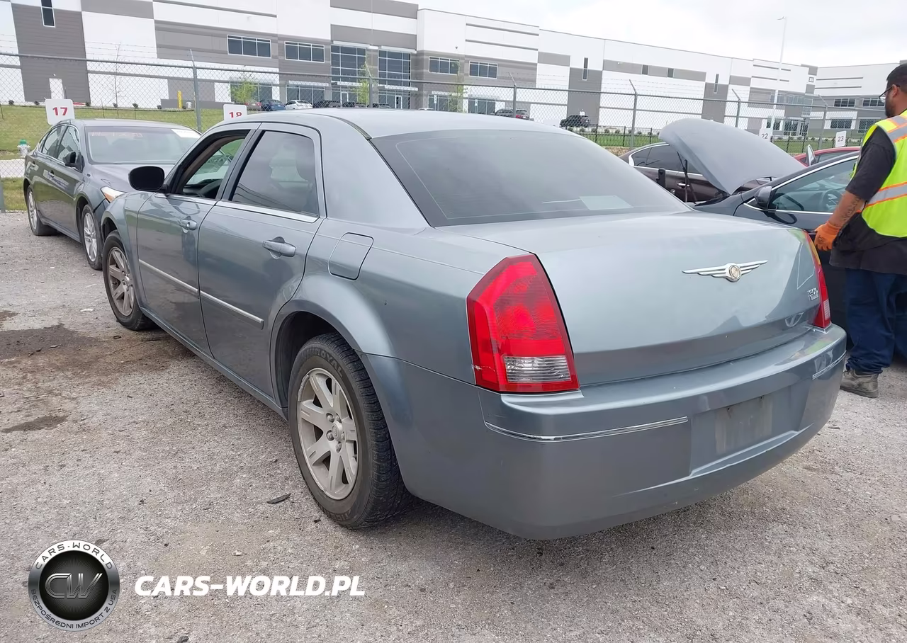 2006 Chrysler 300 Touring VIN:2C3KA53G16H490923 - 3