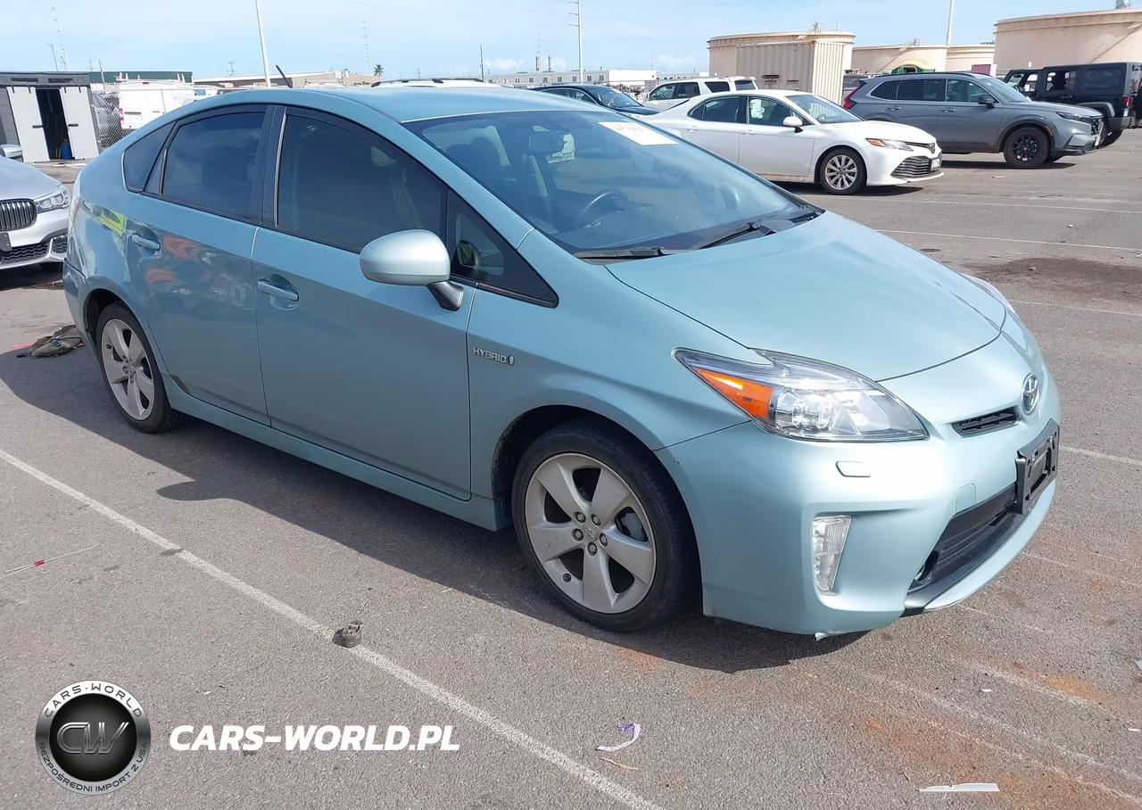 2015 Toyota Prius Five-Four-Persona Series Special Edition-Three-Two