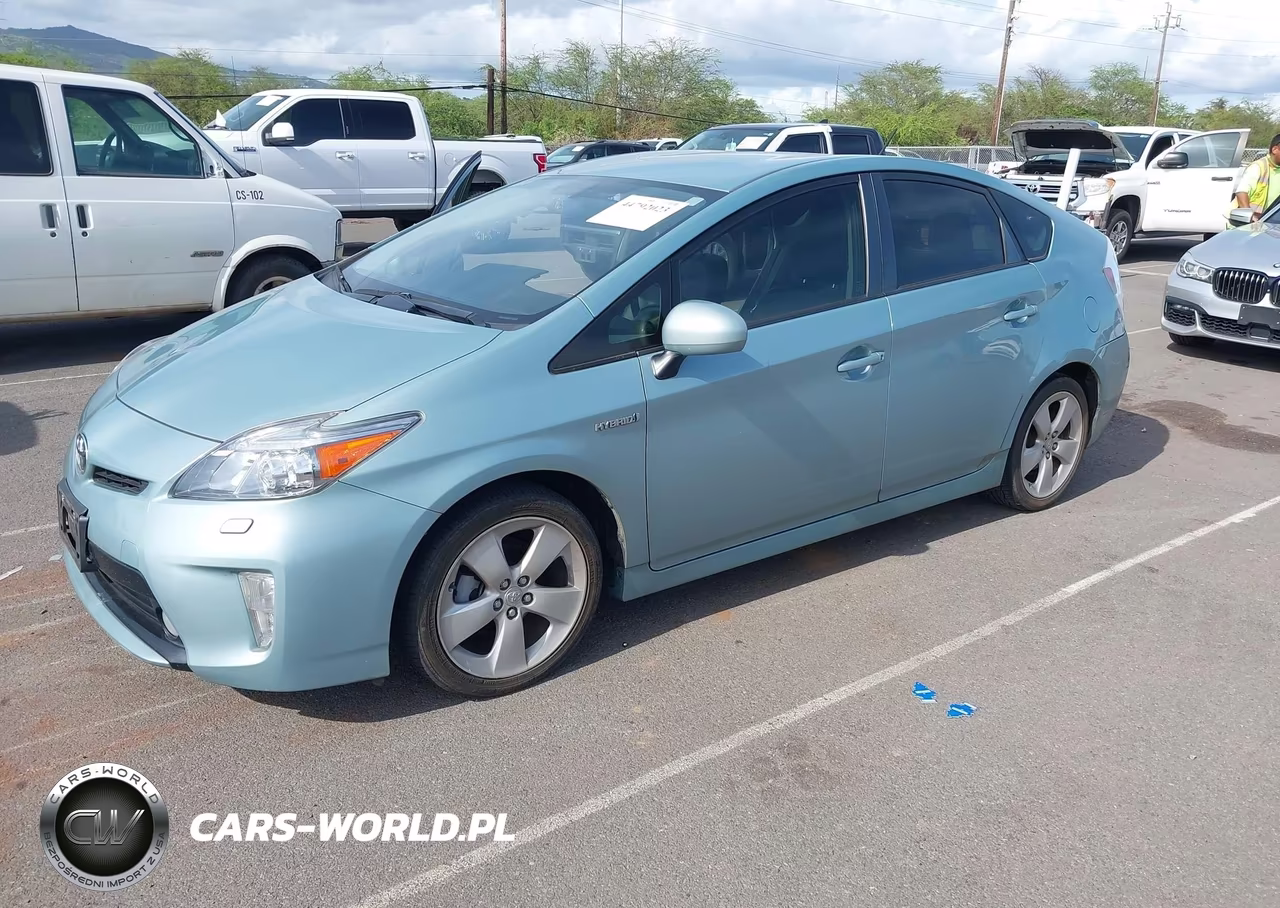 2015 Toyota Prius Five-Four-Persona Series Special Edition-Three-Two VIN:JTDKN3DU0F1968398 - 2