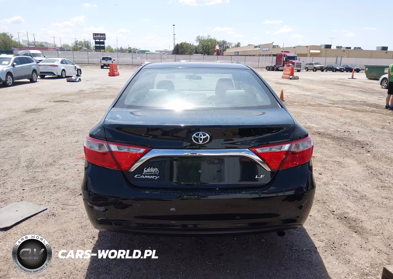 2017 Toyota Camry Le VIN:4T1BF1FK9HU652234 - 17