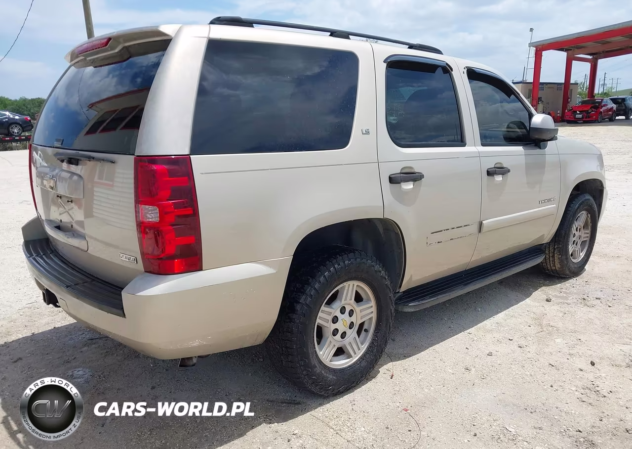 2007 Chevrolet Tahoe Ls VIN:1GNFC13037R305993 - 4