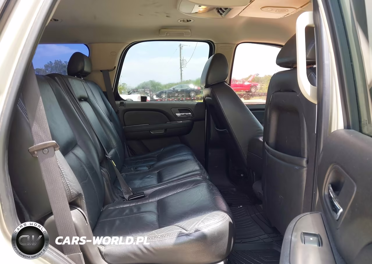 2007 Chevrolet Tahoe Ls VIN:1GNFC13037R305993 - 8