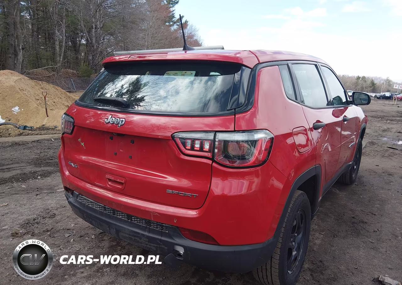 2019 Jeep Compass Sport 4X4 VIN:3C4NJDAB5KT686102 - 4