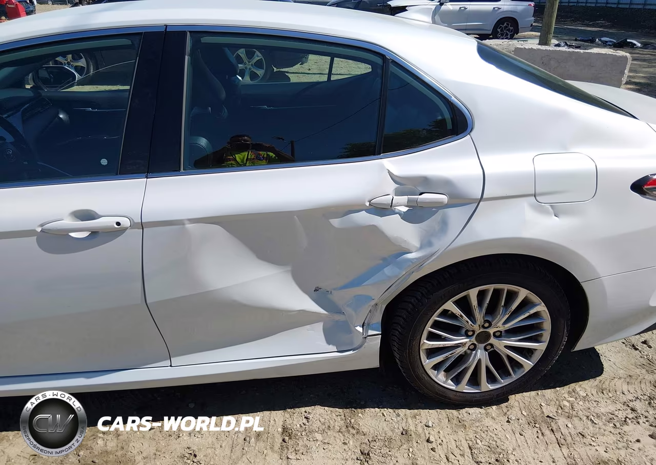 2020 Toyota Camry Xle VIN:4T1F11AK6LU338153 - 6