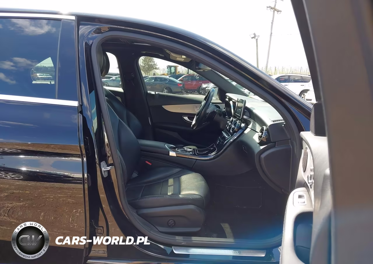 2018 Mercedes-Benz C 300 VIN:55SWF4JB1JU239185 - 5