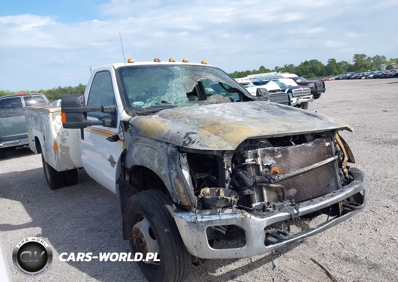 2012 Ford F-550 Chassis Xl