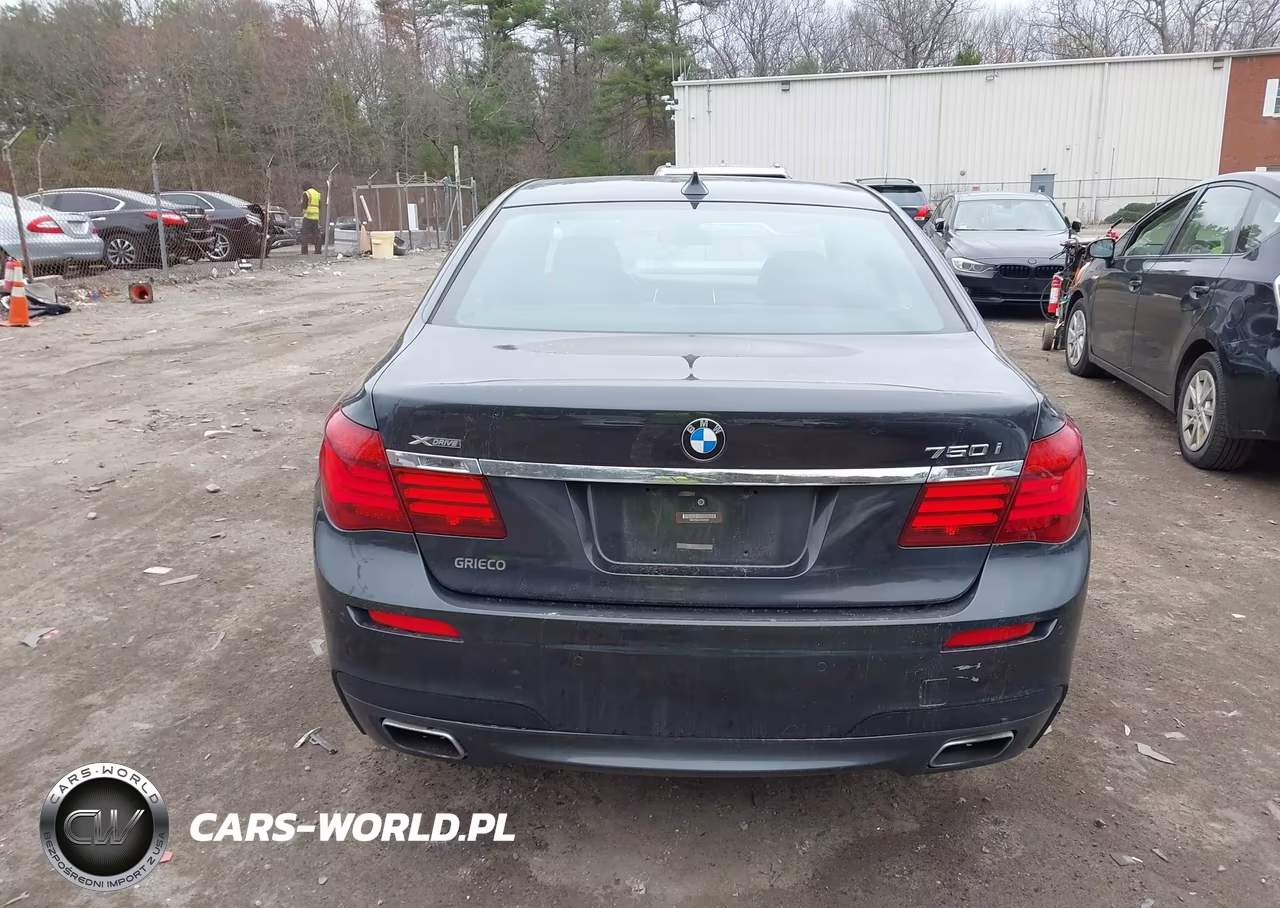 2015 BMW 750I xDrive VIN:WBAYB6C52FD225381 - 17