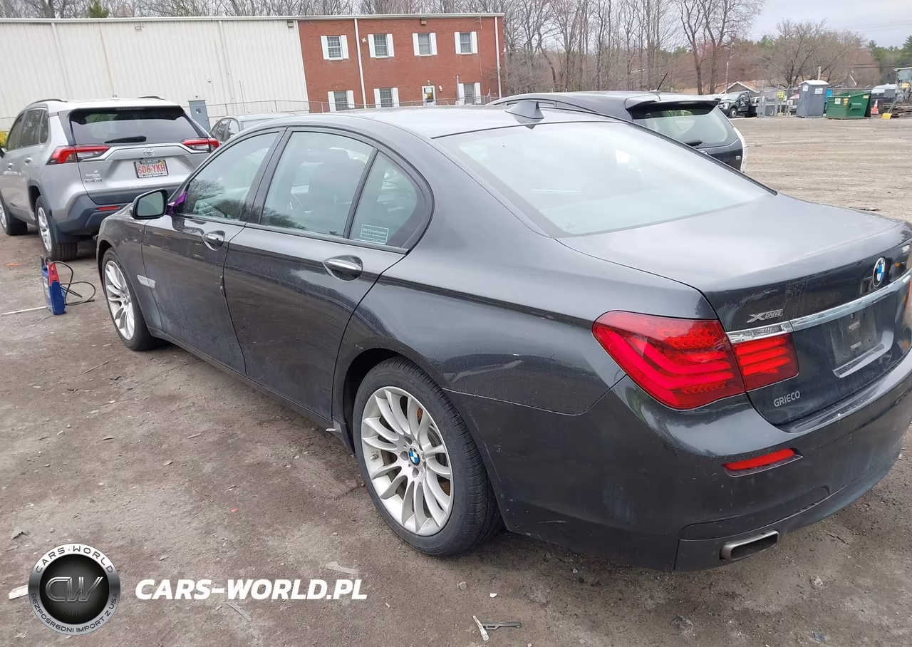 2015 BMW 750I xDrive VIN:WBAYB6C52FD225381 - 3