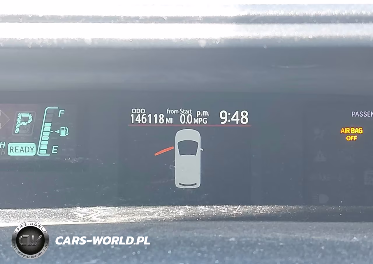 2012 Toyota Prius C Three VIN:JTDKDTB31C1518140 - 15