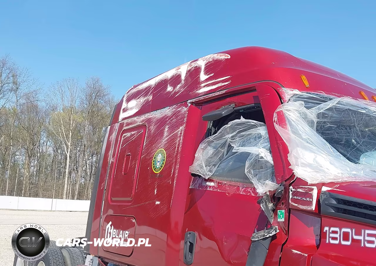 2023 Freightliner New Cascadia 126 VIN:1FUJHHDV1PLUF8239 - 12