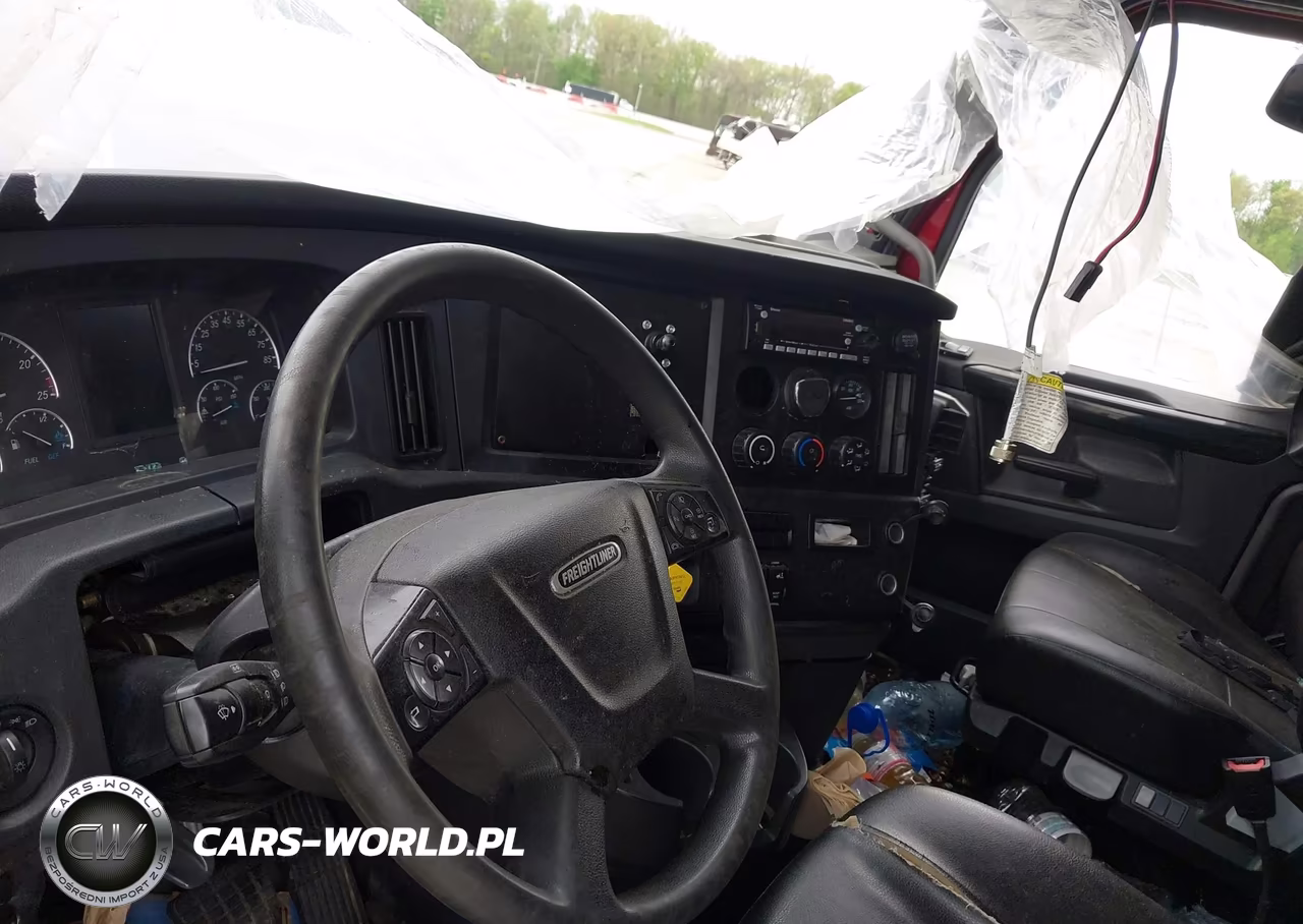 2023 Freightliner New Cascadia 126 VIN:1FUJHHDV1PLUF8239 - 14