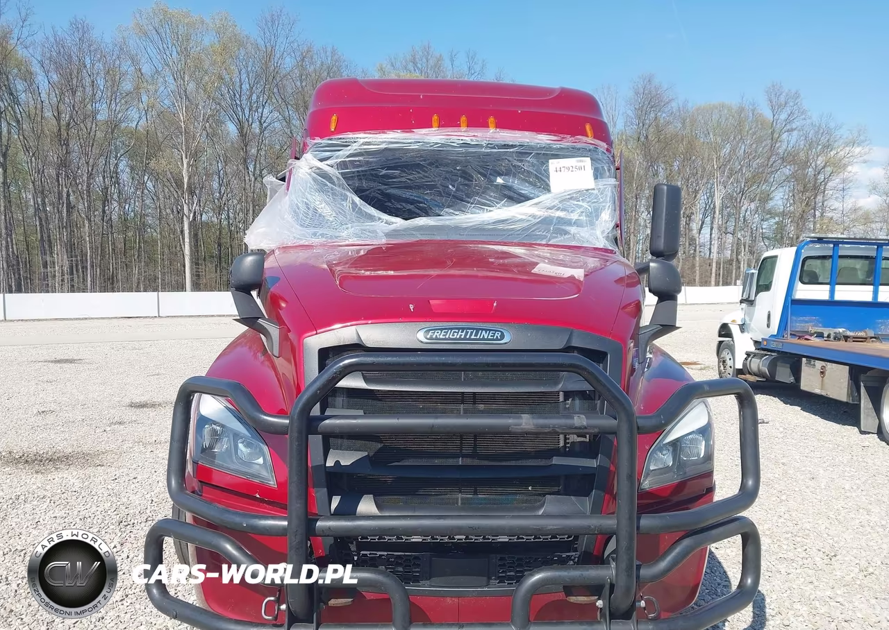 2023 Freightliner New Cascadia 126 VIN:1FUJHHDV1PLUF8239 - 16