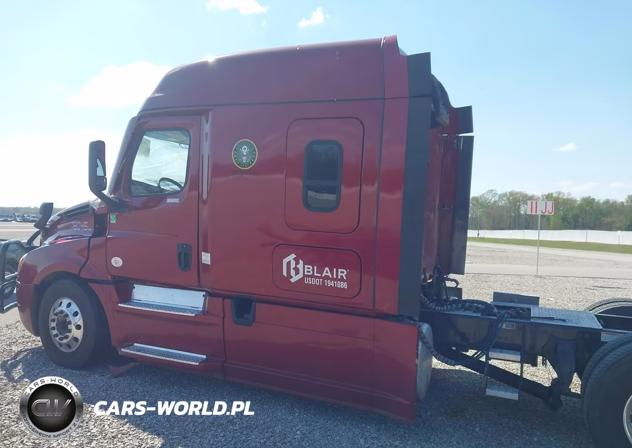 2023 Freightliner New Cascadia 126 VIN:1FUJHHDV1PLUF8239 - 18