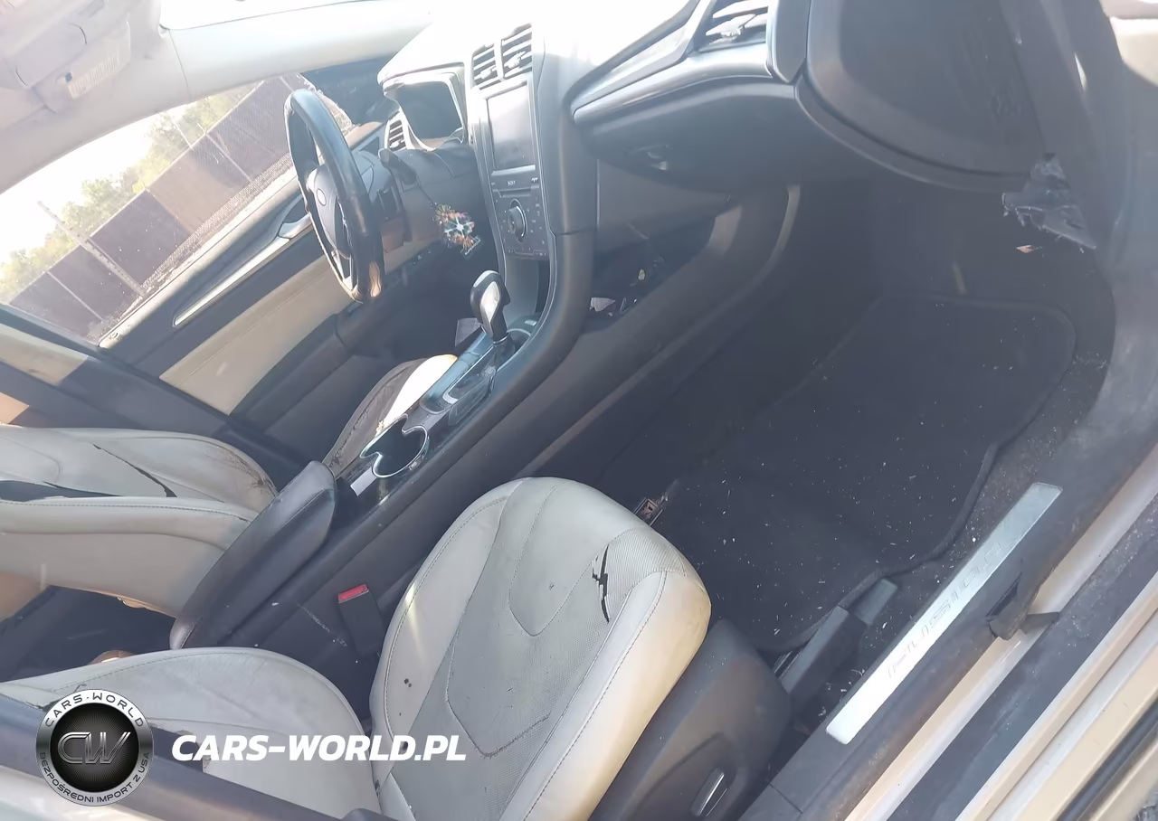 2015 Ford Fusion Titanium VIN:3FA6P0K97FR123150 - 5