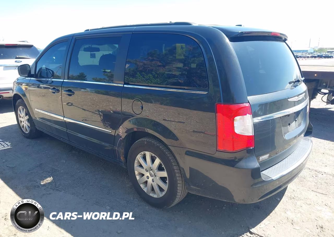 2015 Chrysler Town & Country Touring VIN:2C4RC1BG0FR596062 - 3