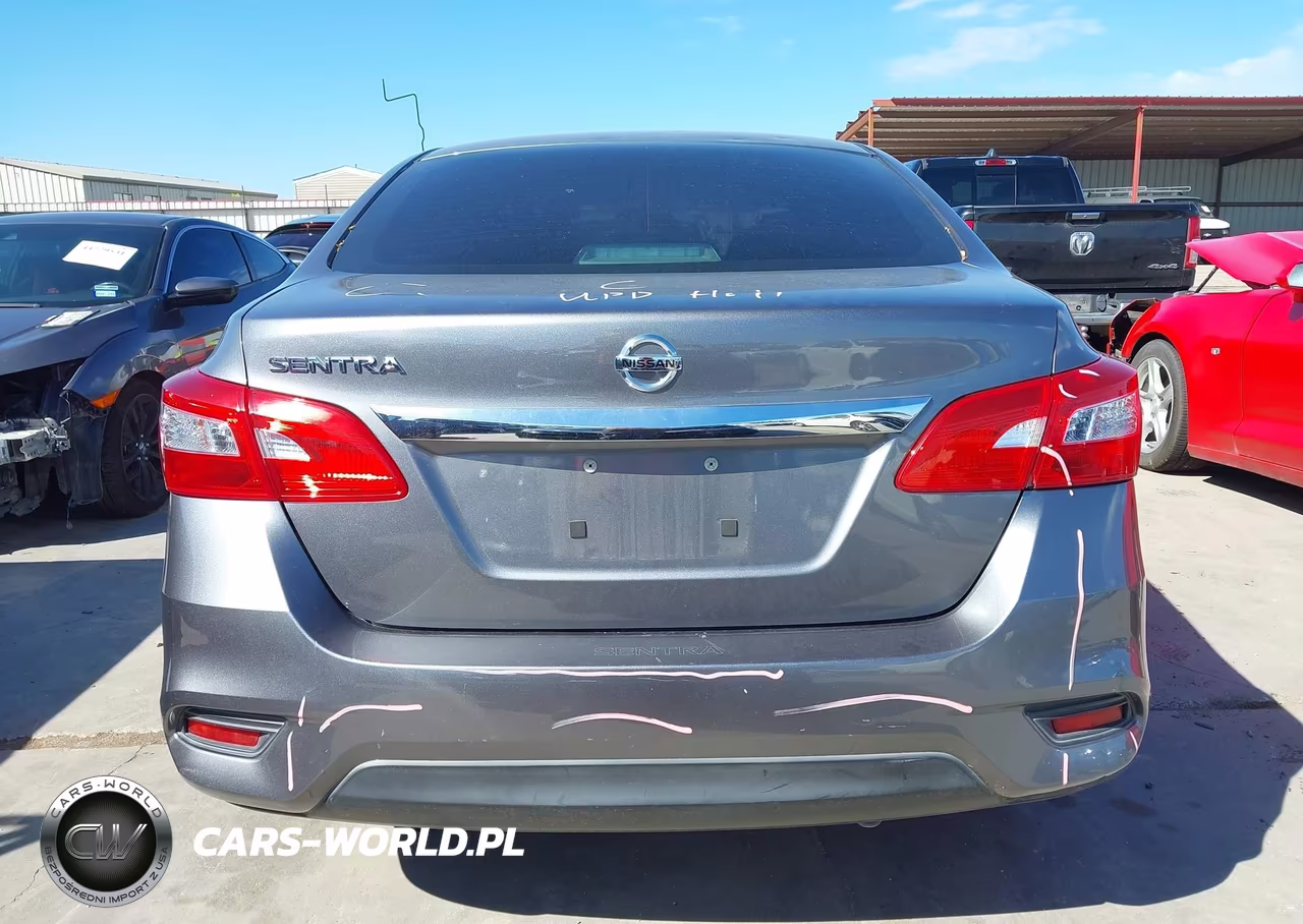 2017 Nissan Sentra S VIN:3N1AB7AP7HY316129 - 17