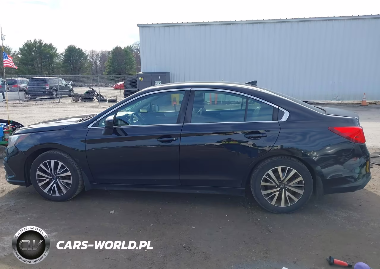 2018 Subaru Legacy 2.5I Premium VIN:4S3BNAC61J3021830 - 14