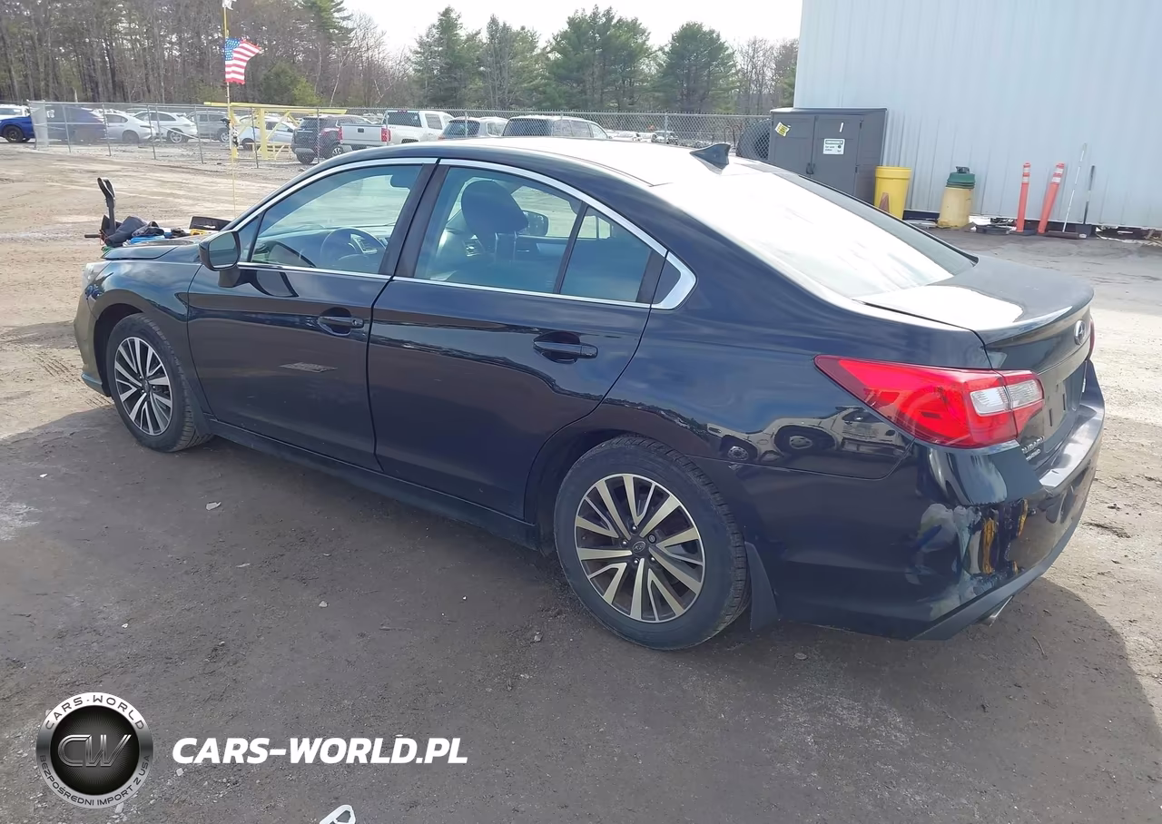2018 Subaru Legacy 2.5I Premium VIN:4S3BNAC61J3021830 - 3