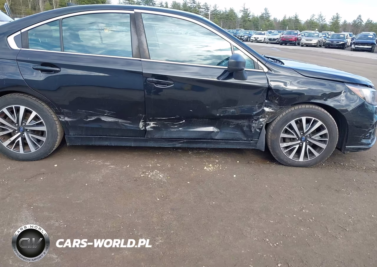 2018 Subaru Legacy 2.5I Premium VIN:4S3BNAC61J3021830 - 6