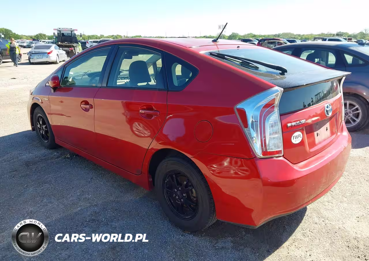 2013 Toyota Prius Two VIN:JTDKN3DU8D1681890 - 3
