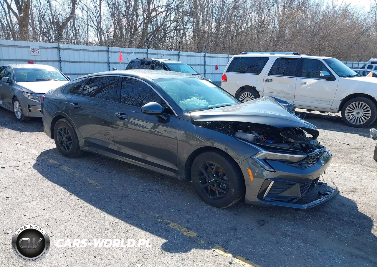 2025 Kia K5 Lxs