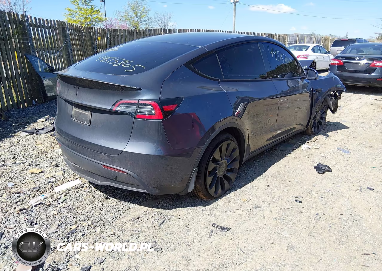 2020 Tesla Model Y Long Range Dual Motor All-Wheel Drive-Performance Dual Motor All-Wheel Drive VIN:5YJYGDEF8LF046846 - 4