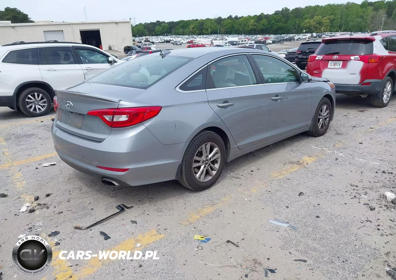 2017 Hyundai Sonata Se VIN:5NPE24AF7HH494320 - 4