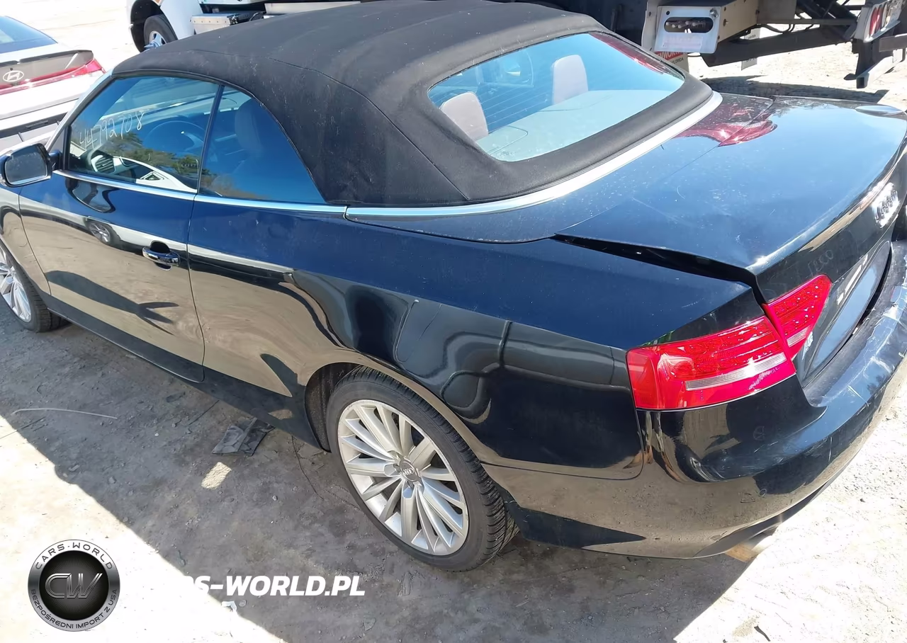 2010 Audi A5 2.0T Premium VIN:WAUVFAFH2AN012238 - 3